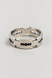 Razor Blade | Edelstahlring mit Klingen-Design