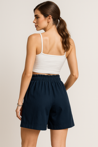 Arabella | Damen Shorts mit Knopf und weitem Bein