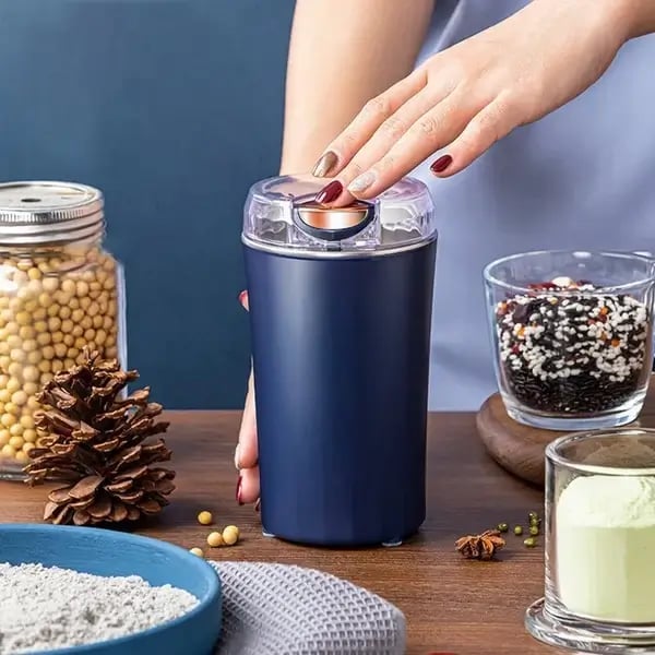 BlendGo™ - Tragbarer elektrischer Mixer