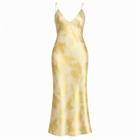 Aurora | Goldfarbener Satin-Slipdress – Rückenfrei, fließende Eleganz