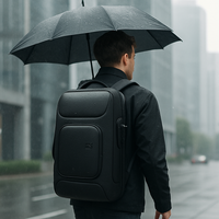 Luca | Wasserdichter Rucksack mit USB-Anschluss