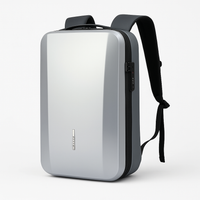 Renzo | Diebstahlsicherer Rucksack aus ABS mit eingebautem Schloss