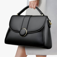 Suzy | Elegante Umhängetasche mit Markensignet