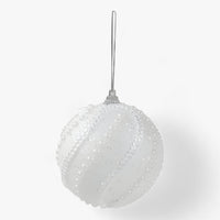 Weihnachtsschmuck aus Bällen - Elegante Hängedekoration für den Baum