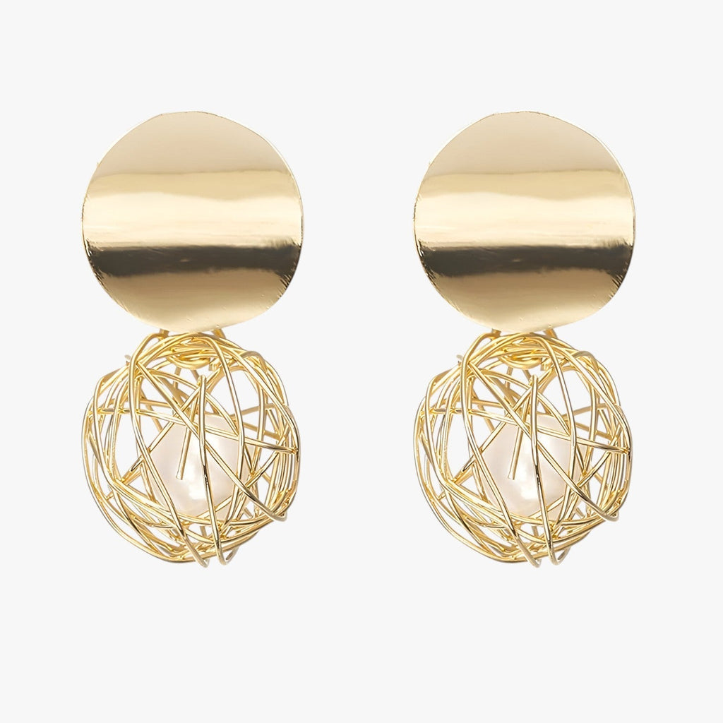 Genalyn | Goldene Kugel-Ohrringe - mit Vintage-Touch
