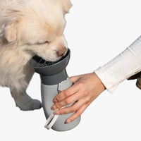 Theo | Tragbare Wasserflasche für Hunde und Katzen, Außenspender