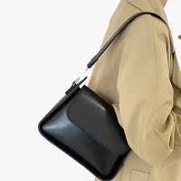 Quinn | Mini-Pochette aus PU-Kunstleder 2024