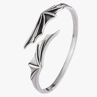 Jayce | Armband aus 925er Silber mit Goldener Feder im Vintage Punk Stil