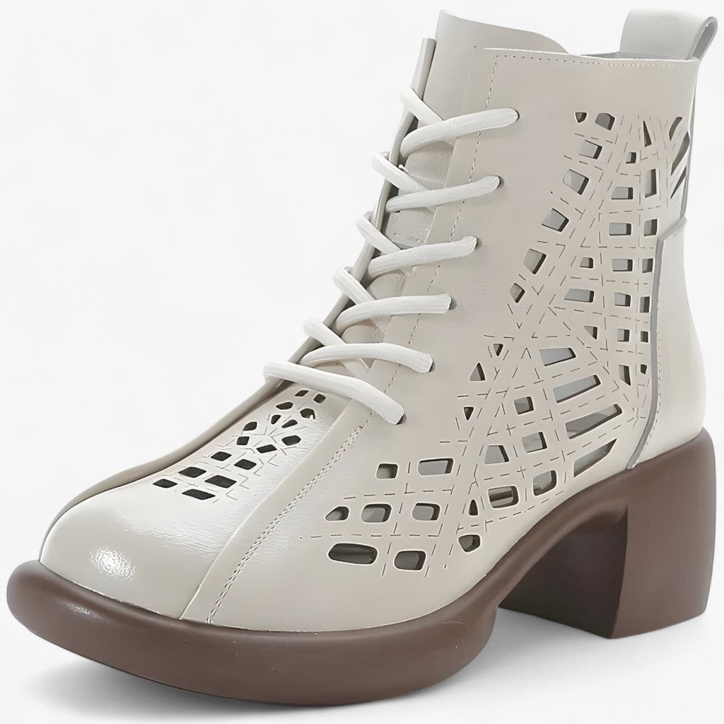 Hannah | Handgenähte Lederstiefeletten mit Schnürsenkeln im natürlichen Stil