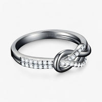 Stina | Unendlichkeit-Knoten Ring – Zeitlose Eleganz in Sterlingsilber