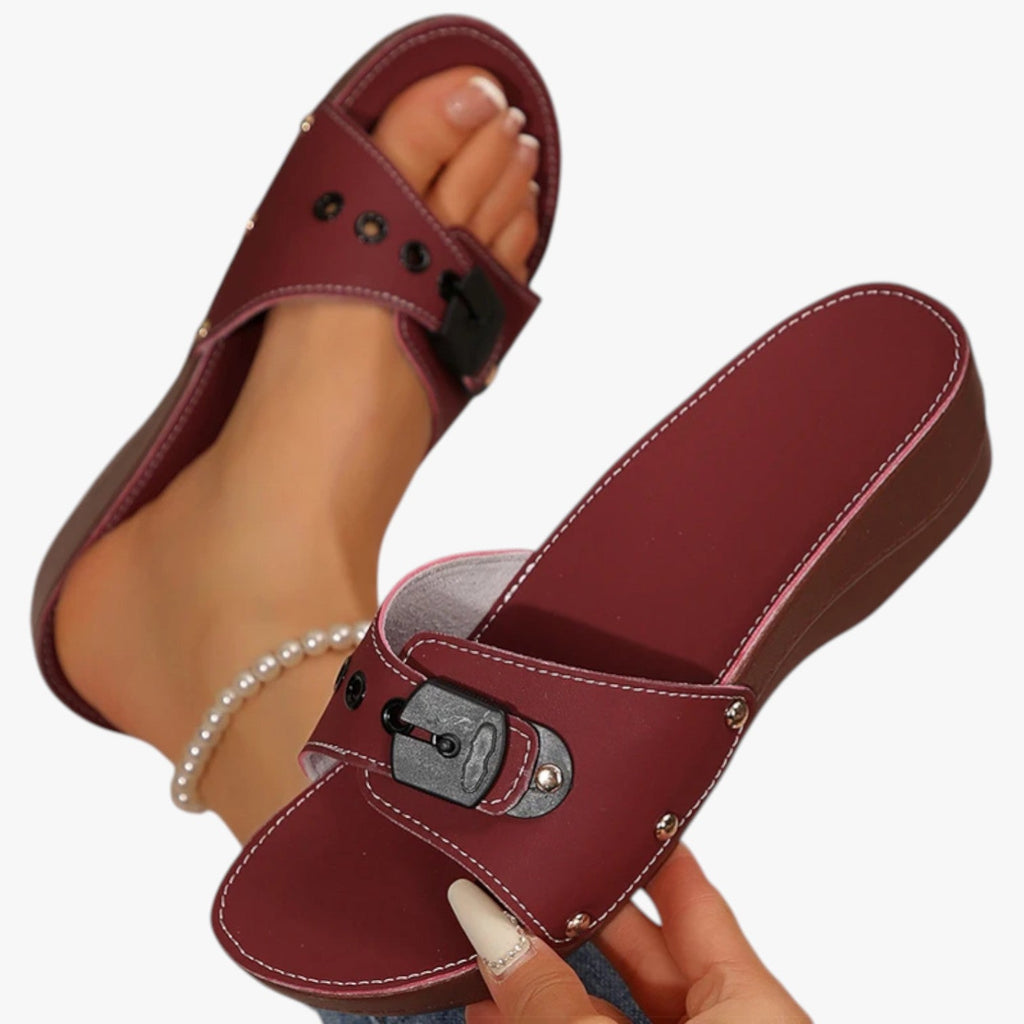 Cassandra | Sommerliche Eleganz und weicher Komfort bei jedem Schritt