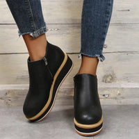 Stilvoller Keilabsatz-Stiefel – Mila