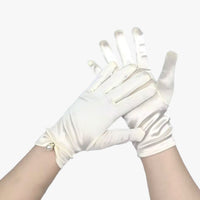 Leila | Elegante Satinhandschuhe mit Perlen Perfekt für Zeremonien und besondere Anlässe