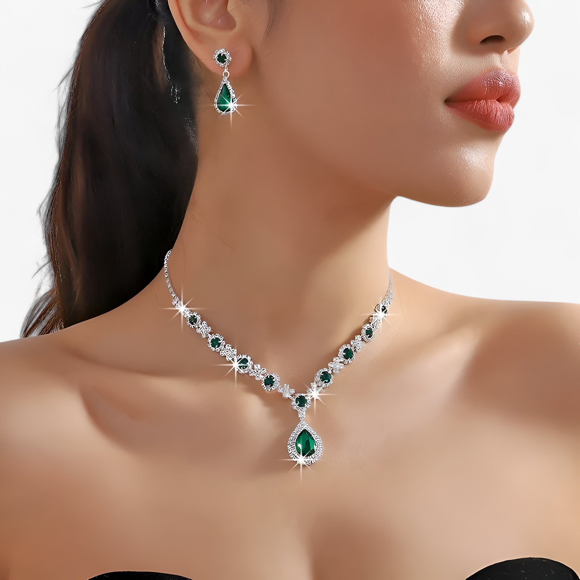 Amanda | Elegantes Hochzeitsset 2 Teile - Tropfenanhänger und Ohrringe