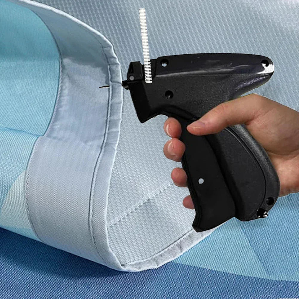 QuickFix™ - Mini-Nähwerkzeug für schnelle Kleidungsreparaturen