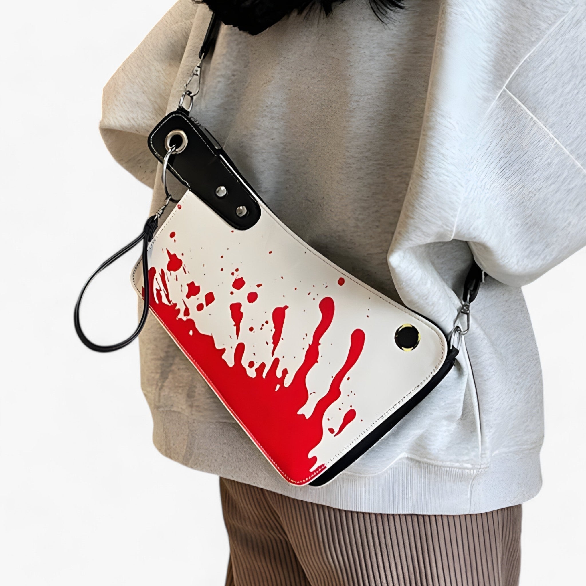 Messer Umhängetasche - Perfekt für ein tödliches Halloween-Outfit