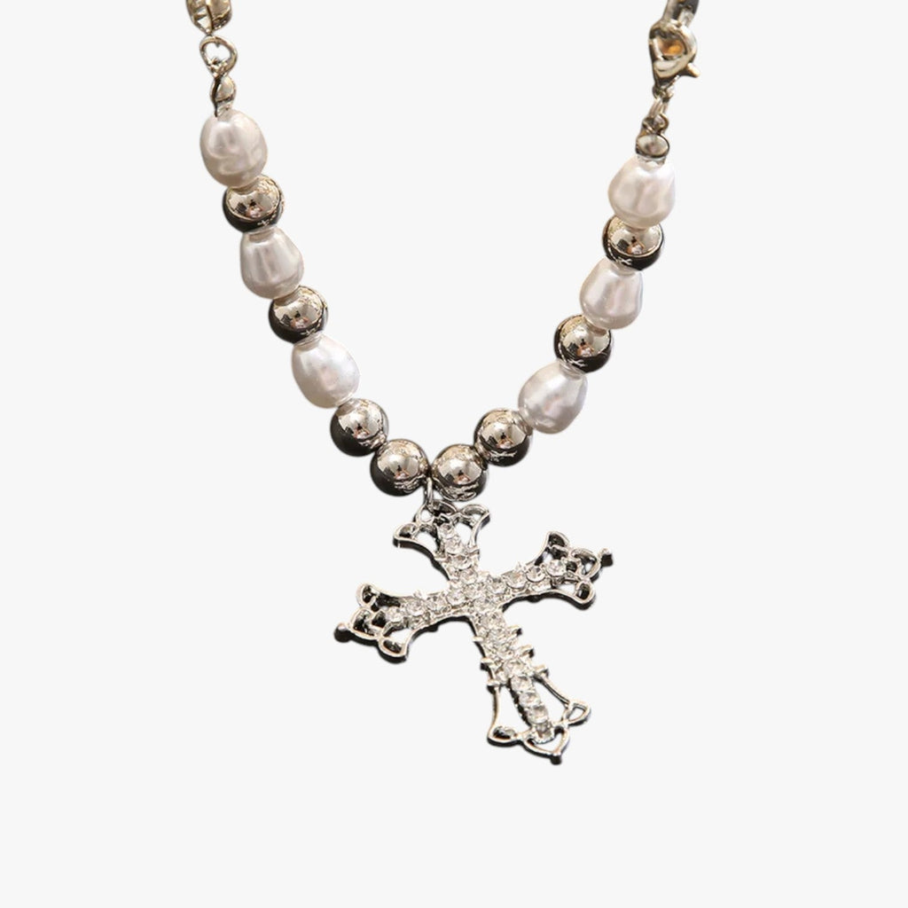 Kora | Elegante Gothic-Halskette mit Kristallkreuz und Barockperlen