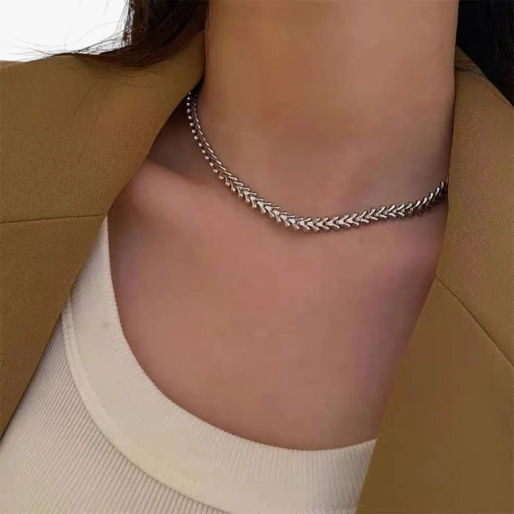 Anastasia | Botförmige Edelstahl Choker Halskette