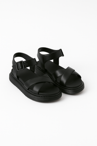 Artemis Plateau-Sandalen mit Schnalle