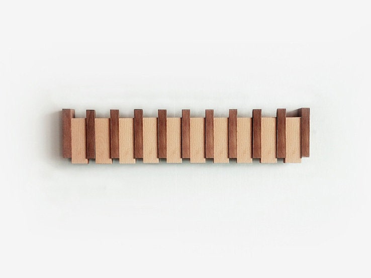Hanger Maestro™ | Klavier-Garderobe aus Holz