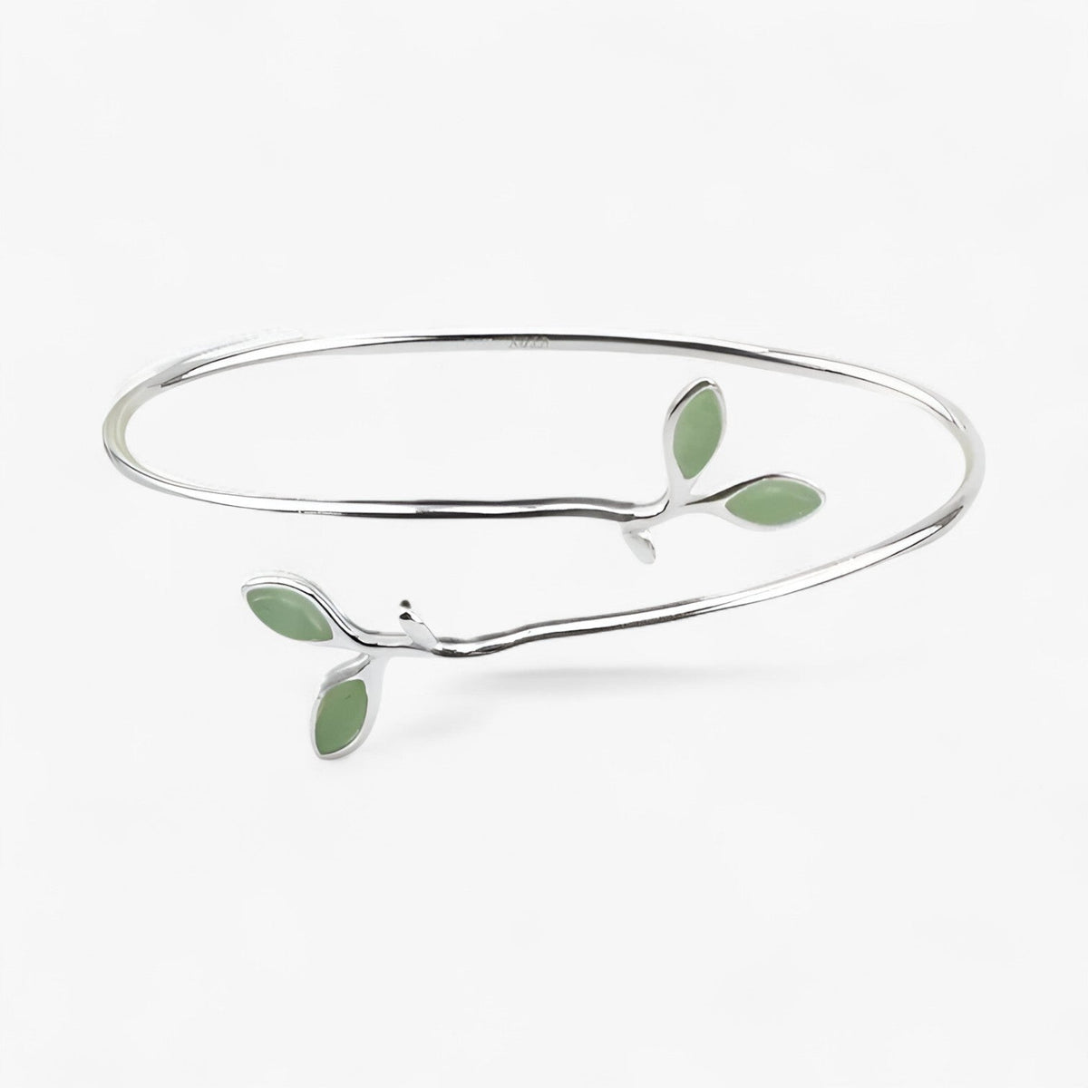 Jade | Armreif - Verleihe deinem Look einen Hauch subtiler Blatt-Eleganz