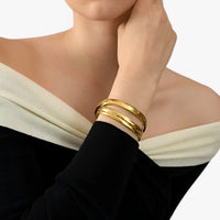 Wasserdichtes Armband – Minimalistischer Anhänger aus 18 Karat Gold