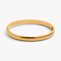 Wasserdichtes Armband – Minimalistischer Anhänger aus 18 Karat Gold
