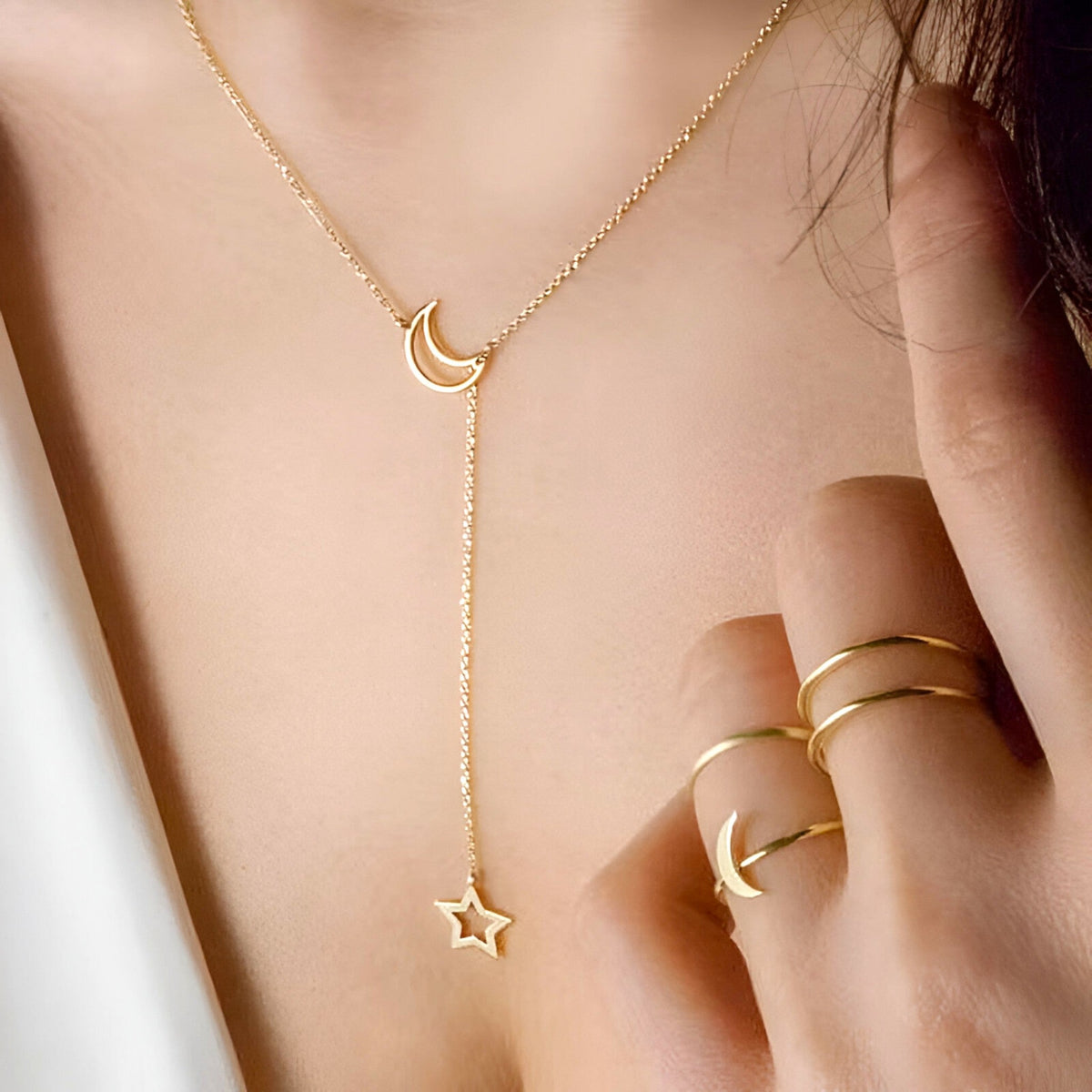Moon Star Choker – Schlicht, aber schick