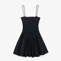 Modisches Minikleid - Vielseitig und elegant für warme Tage