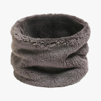 Unendlicher Schal aus Faux-Fur - Sanfte Wärme für kalte Tage