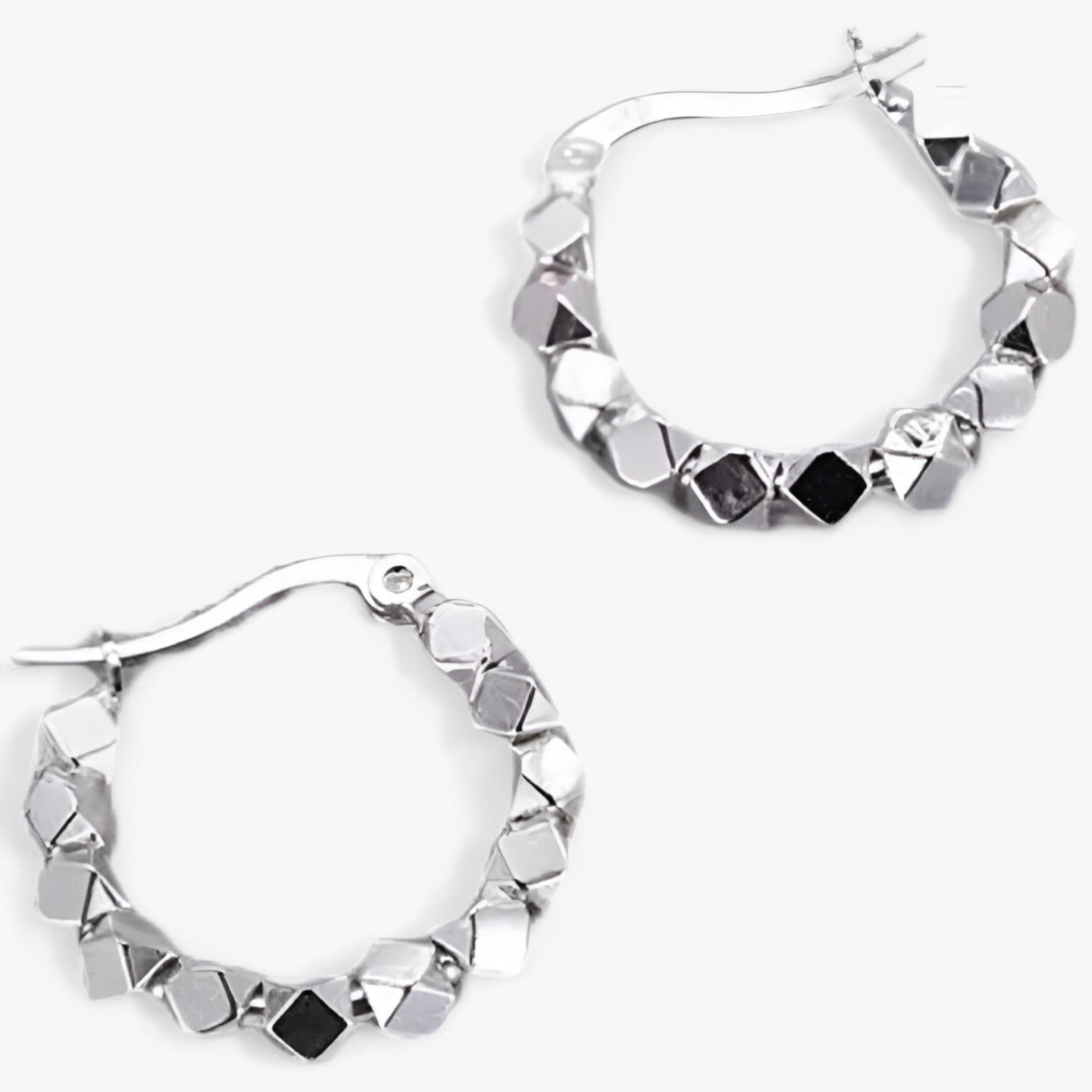 TEMPO | Minimalistische Creolen - Schlankes Sterlingsilber für jedes Outfit