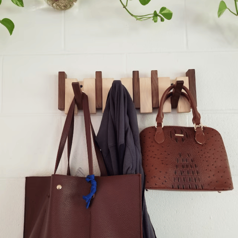 Hanger Maestro™ | Klavier-Garderobe aus Holz