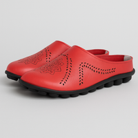 Lina | Bequeme Damen-Slipper mit Mandala-Lochmuster und Flexsohle